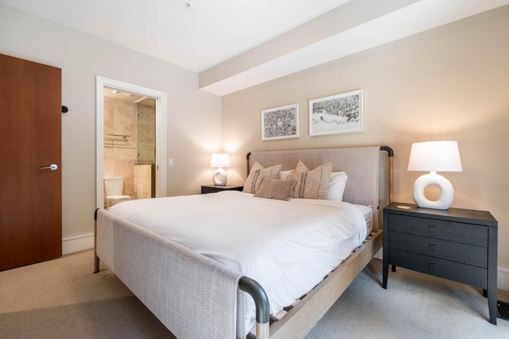 Fitzsimmons Walk By Outpost Whistler Villa Exterior photo